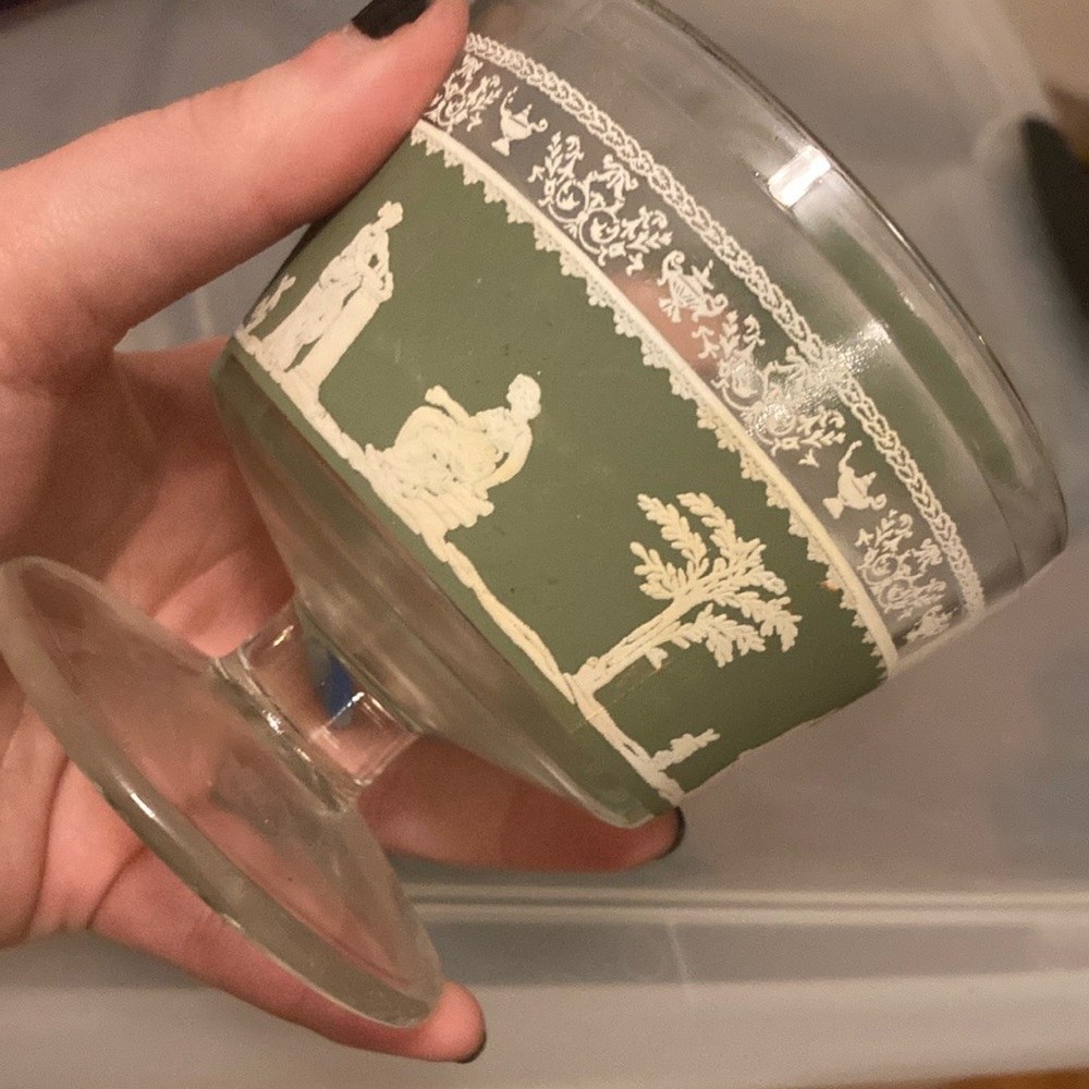 Set of 2 vintage Jeanette glasses